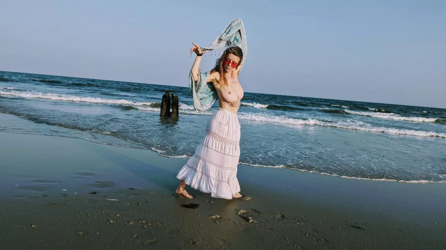 Topless Beaches for the WIN by babytaybae