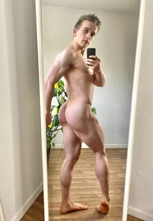 Would you come over if we were neighbours? by HornPeach