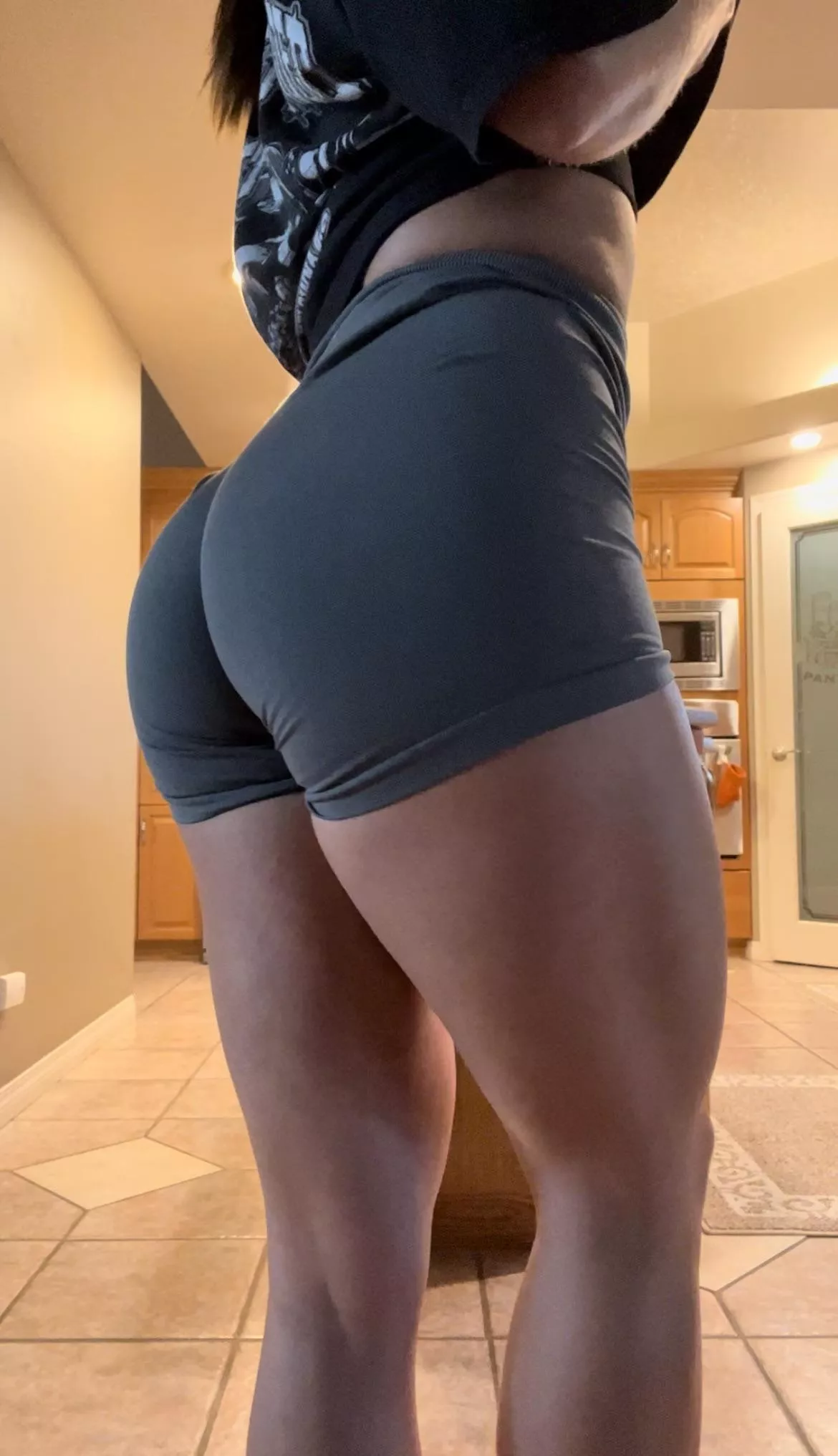 You need these strong legs around you posted by jessievanna