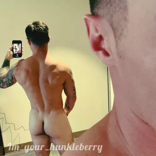 (31) I recently discovered I have dimples 😅 by im_your_hunkleberry