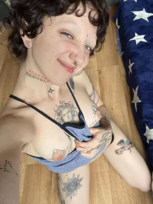 Casual no makeup by rowdy_bouncy