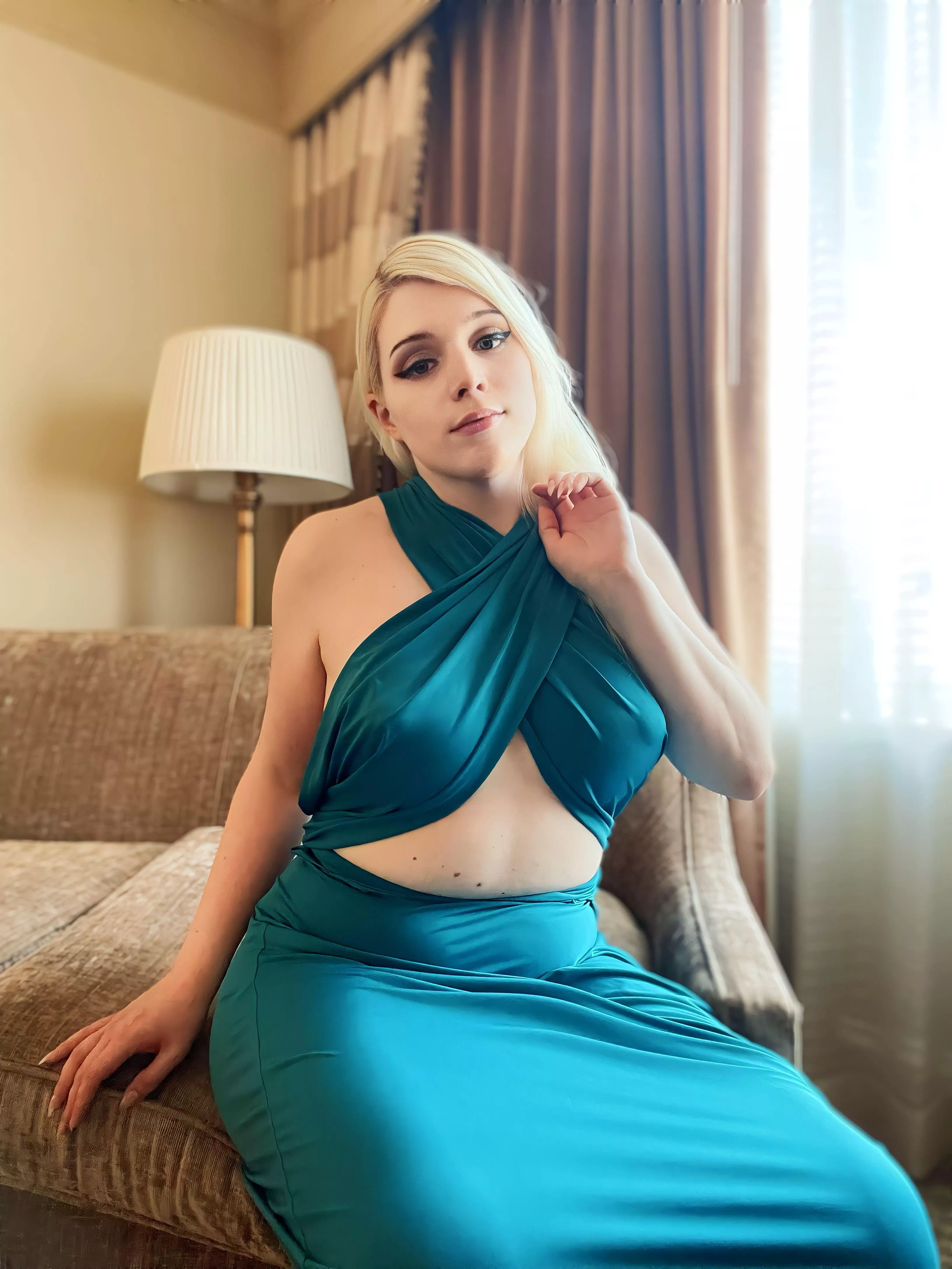 Curvy femboy appreciation? 🥰 posted by realamandarae