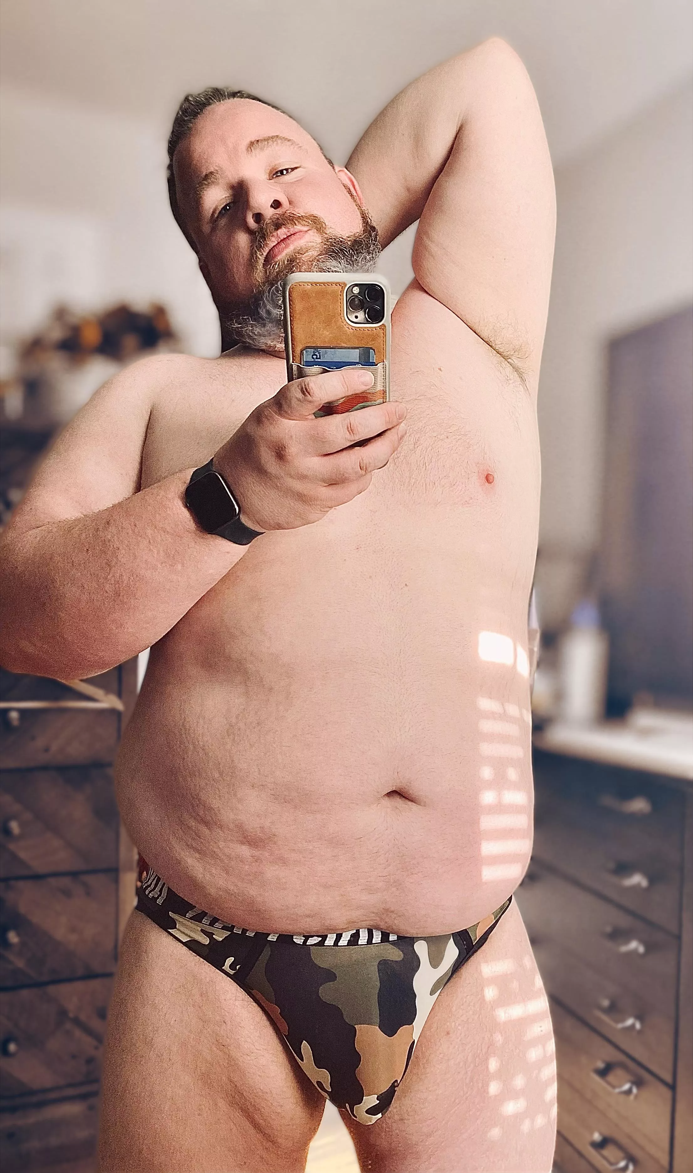 Don't wanna put on clothes today posted by bearieeyelash