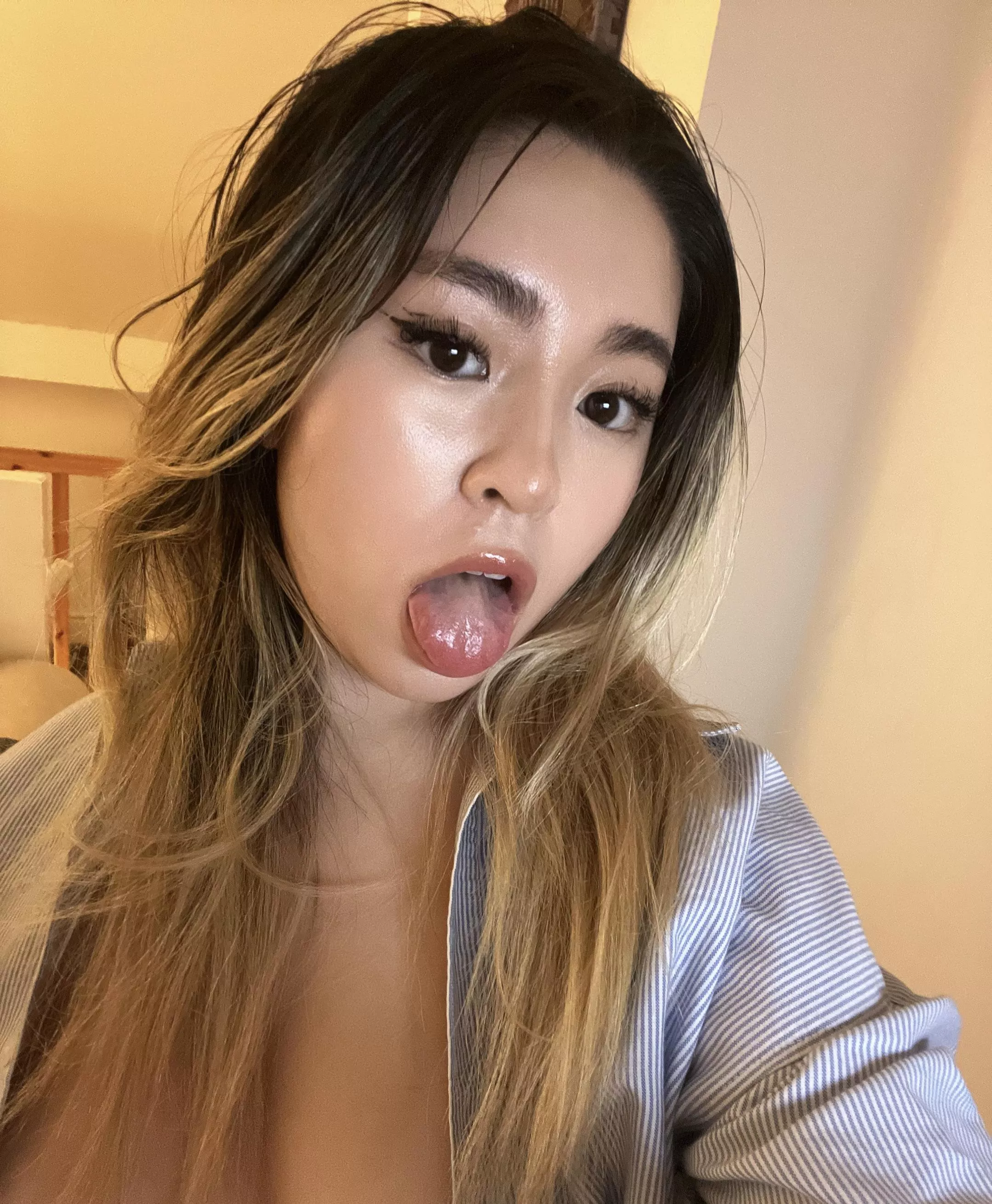 like girls with cute tongues? 🙈 posted by grizzle__