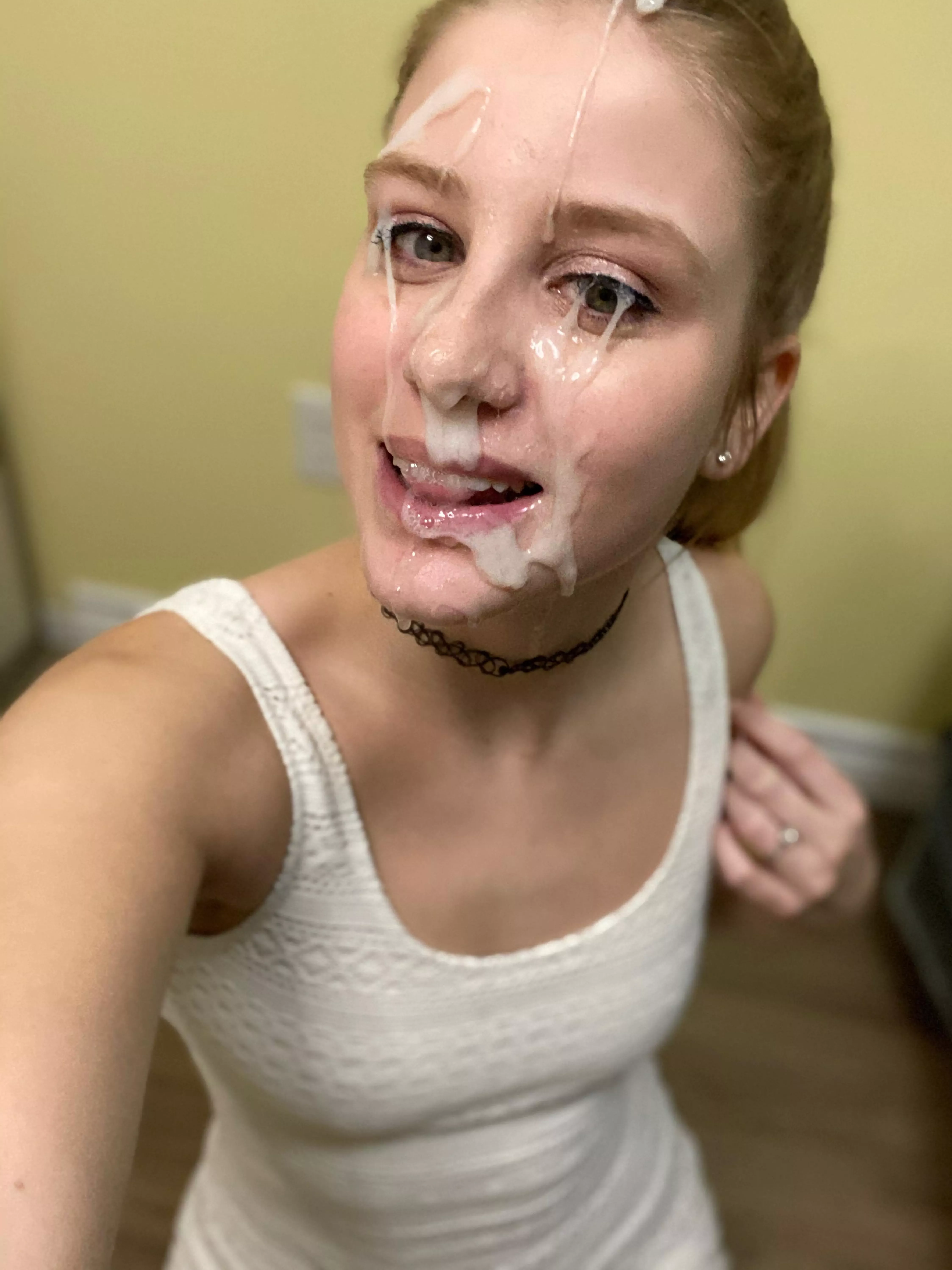 Nice little cumslut posted by wet-free