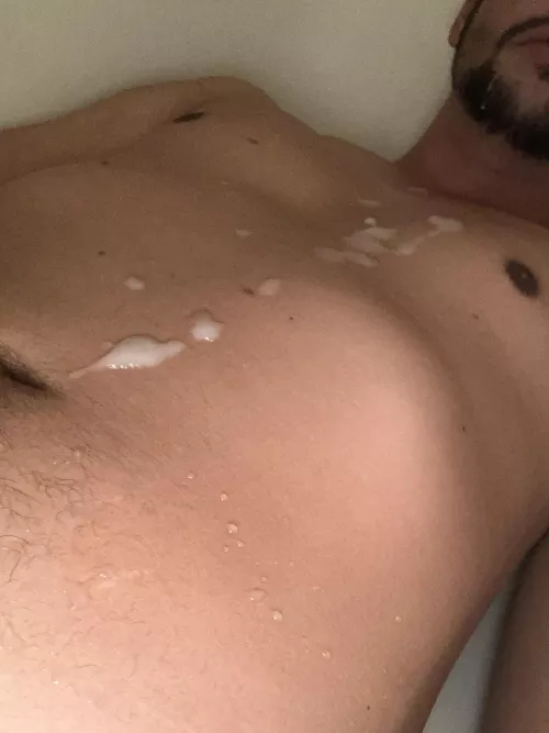 Oops I made a mess by Toonaughtybi