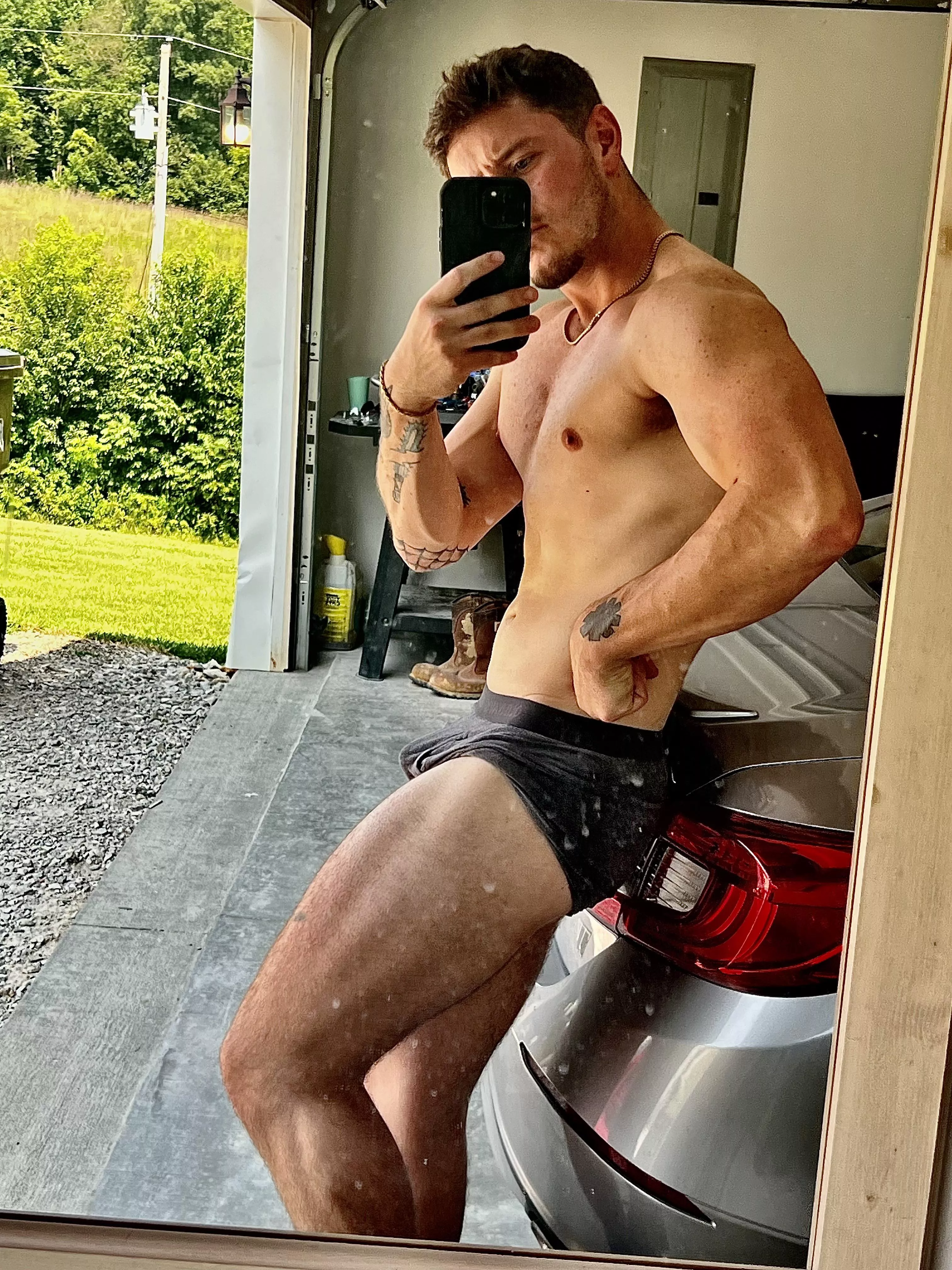 Outside [M]irrors are just better🤘🏻 posted by Responsible_Angle_86