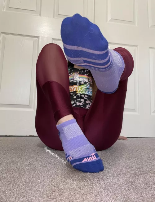 [selling] my smelly Avia socks😈 by goldenhourfeet