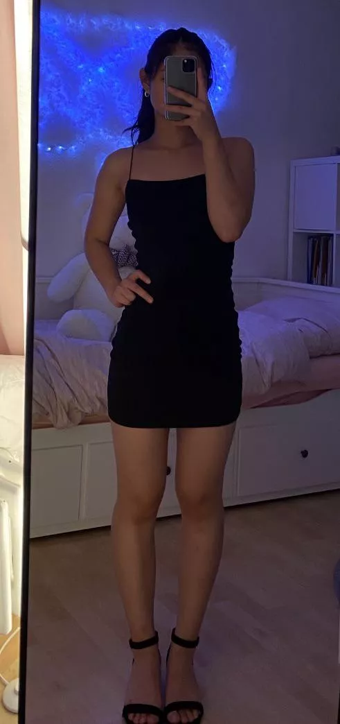 Slimfit 🤭 posted by Sad_Bat6485