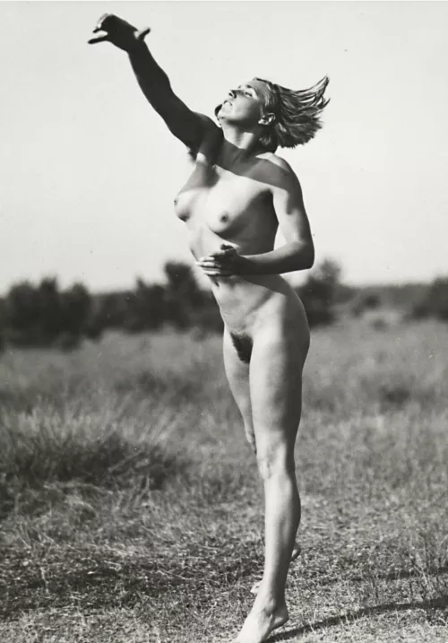 Some old german aesthetic by TeachingEducational2