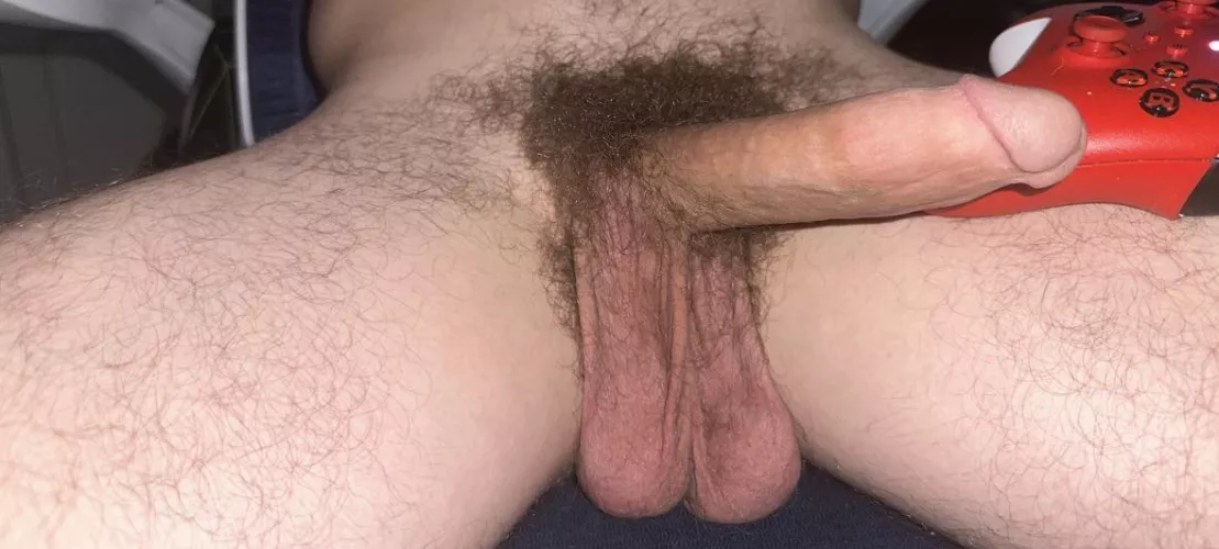 Suck me off while I game by urbrobrayden