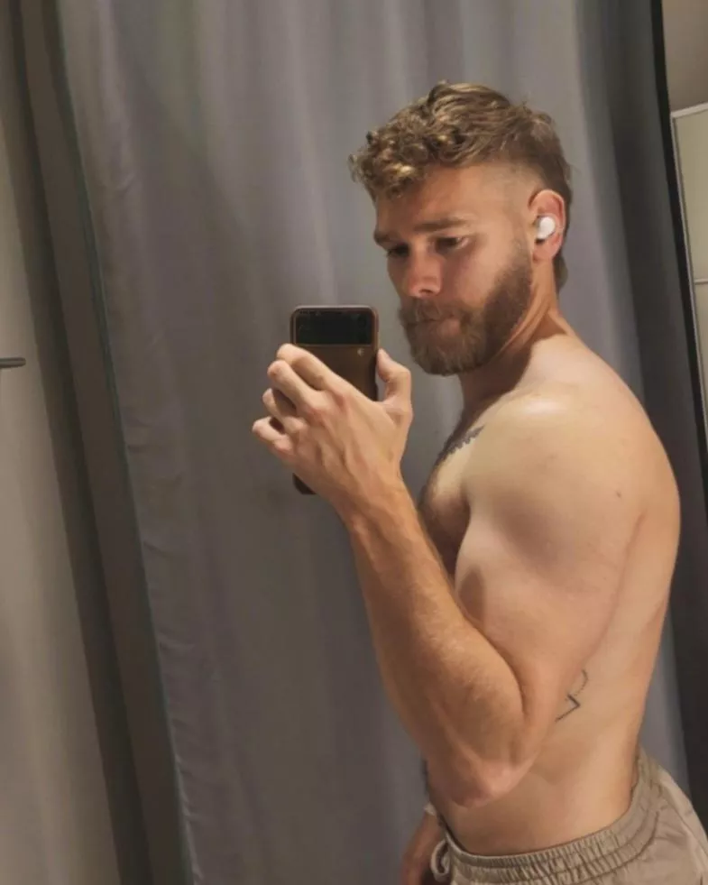 This month's thot-ful pic posted by jhpf01