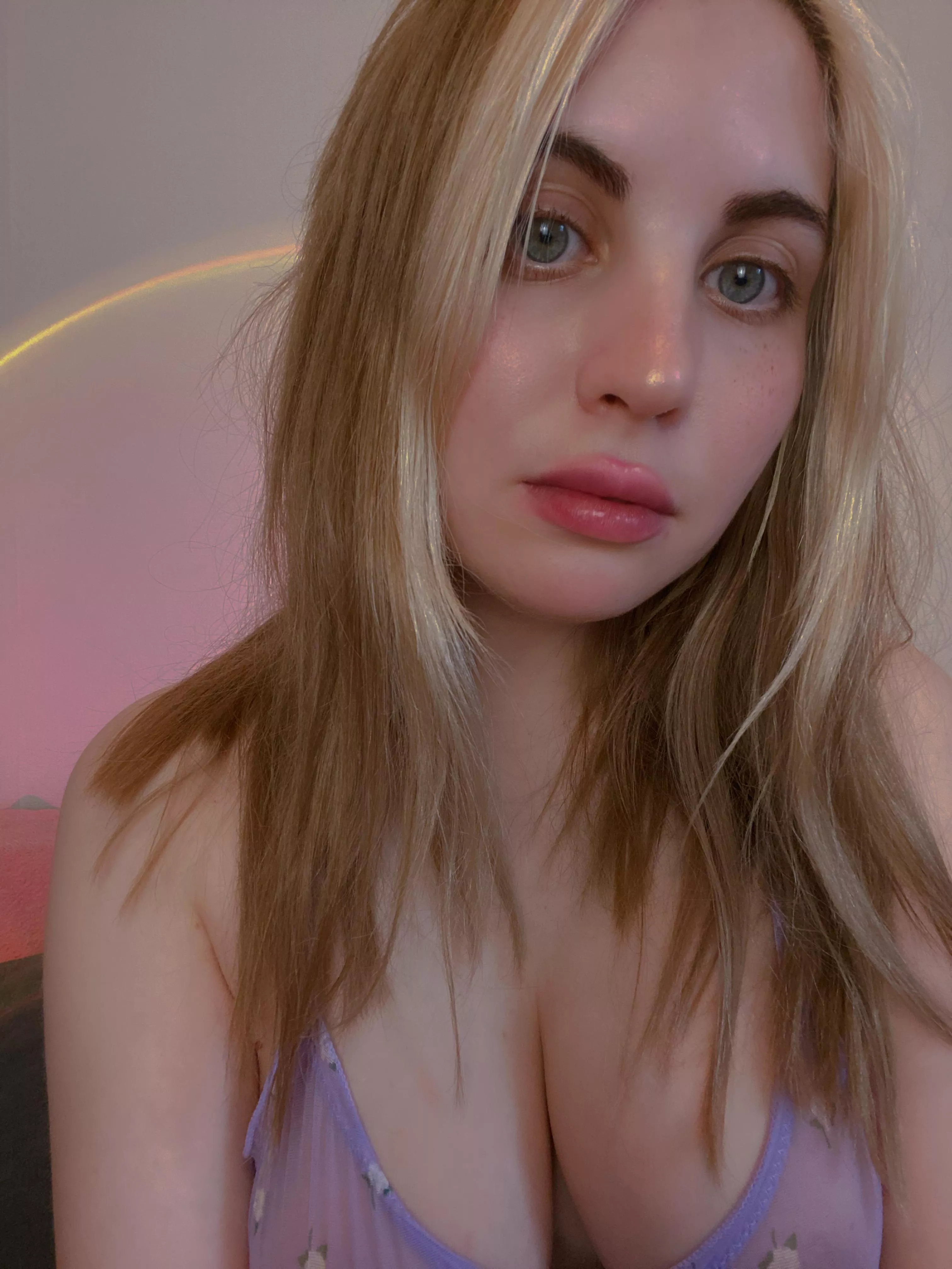 up ur eyes posted by pawwsup