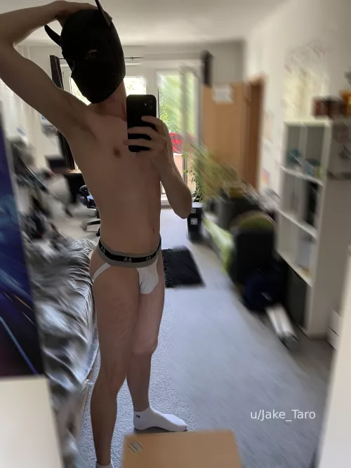 (20) bit smelly from the gym, wanna shower together? or leave it 😏 by Jake_Taro