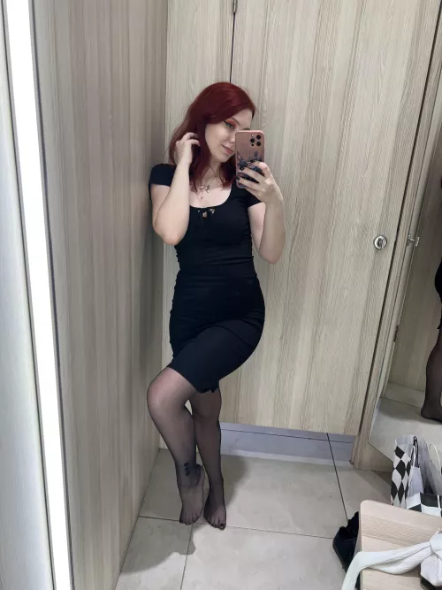 Black 🖤 by ichigo_emaa