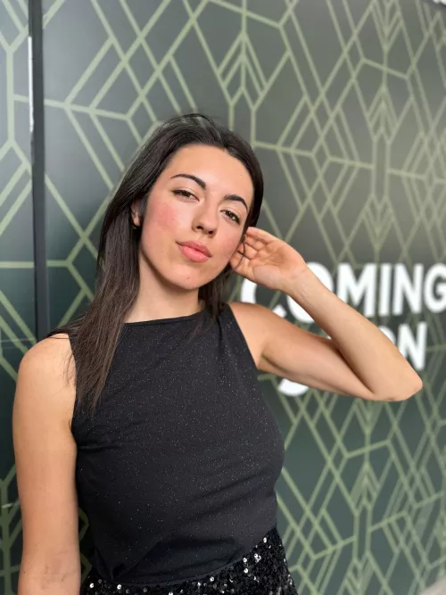 Black braless look, it looks good for me F19 by little__devill