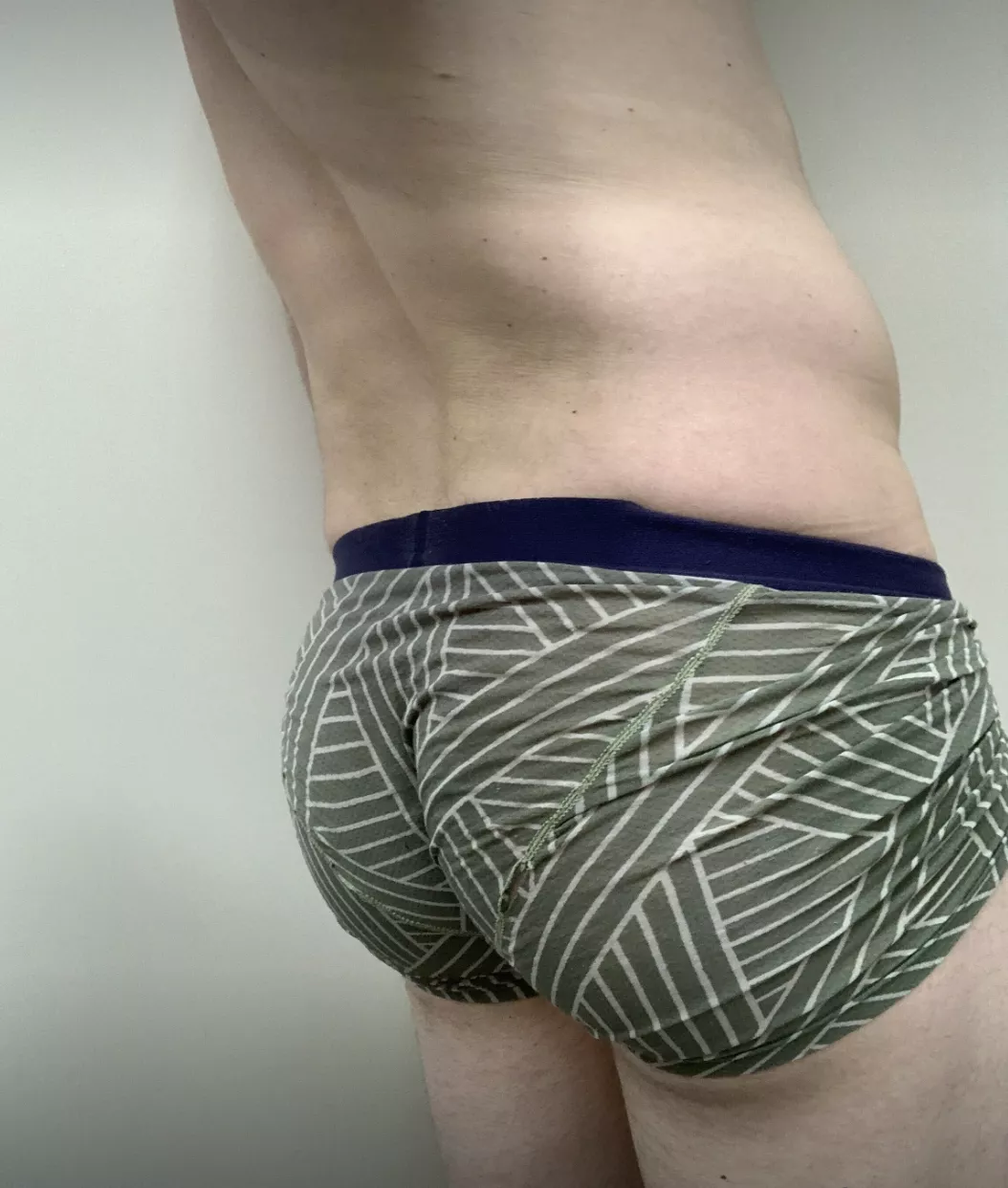 Boxer briefs are best, change my mind. posted by Hungwithabubblebutt