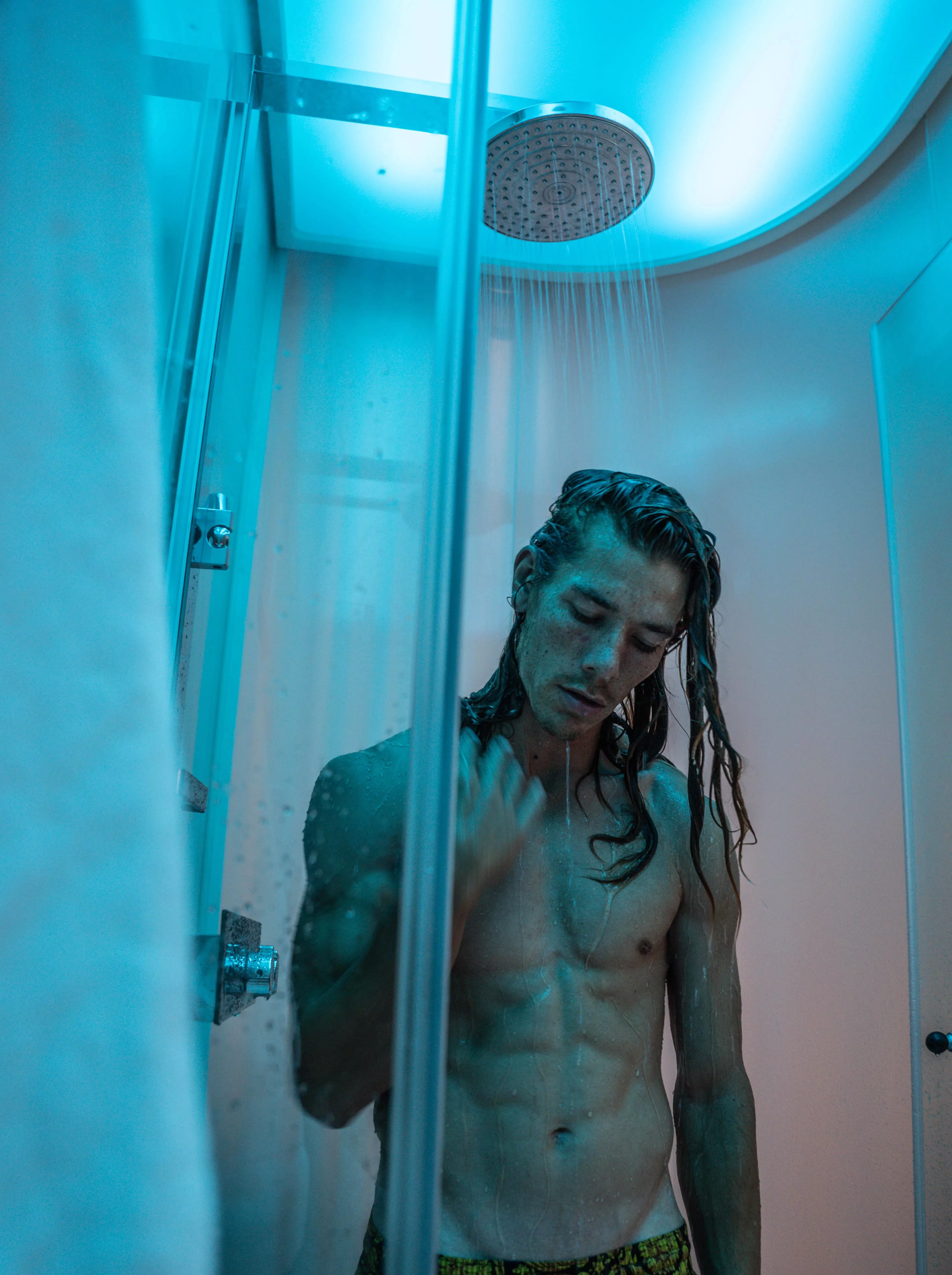 Can spend hours in the shower posted by RredXYZ