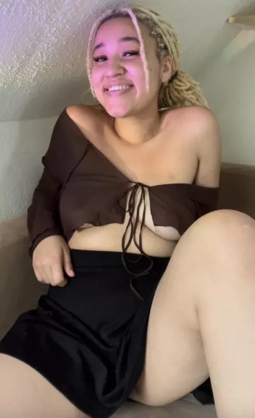 Feel really cute today! Sending hugs and kisses your way ^.^ by Rosellaspice