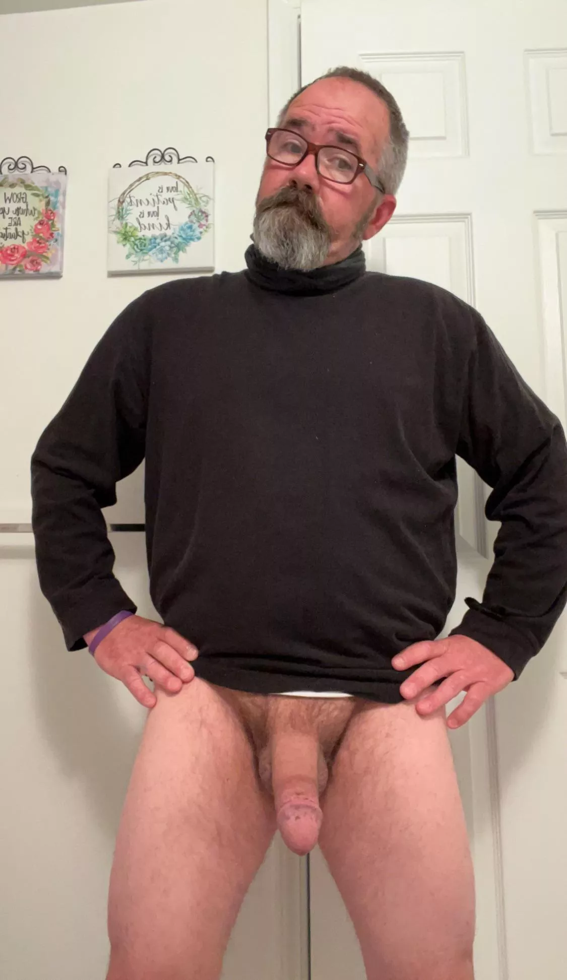 Feeling shy today 😂 (50) posted by Hairy_Debate6796