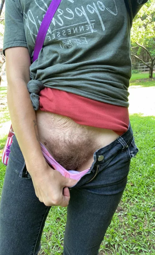 How would you react to a bush flash?? 😈 by SpitInMyMouth420_