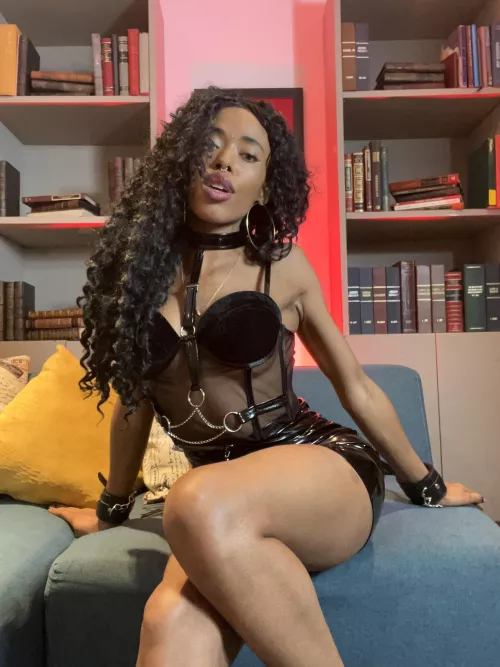 I am sexy and I know it by Inndigo22