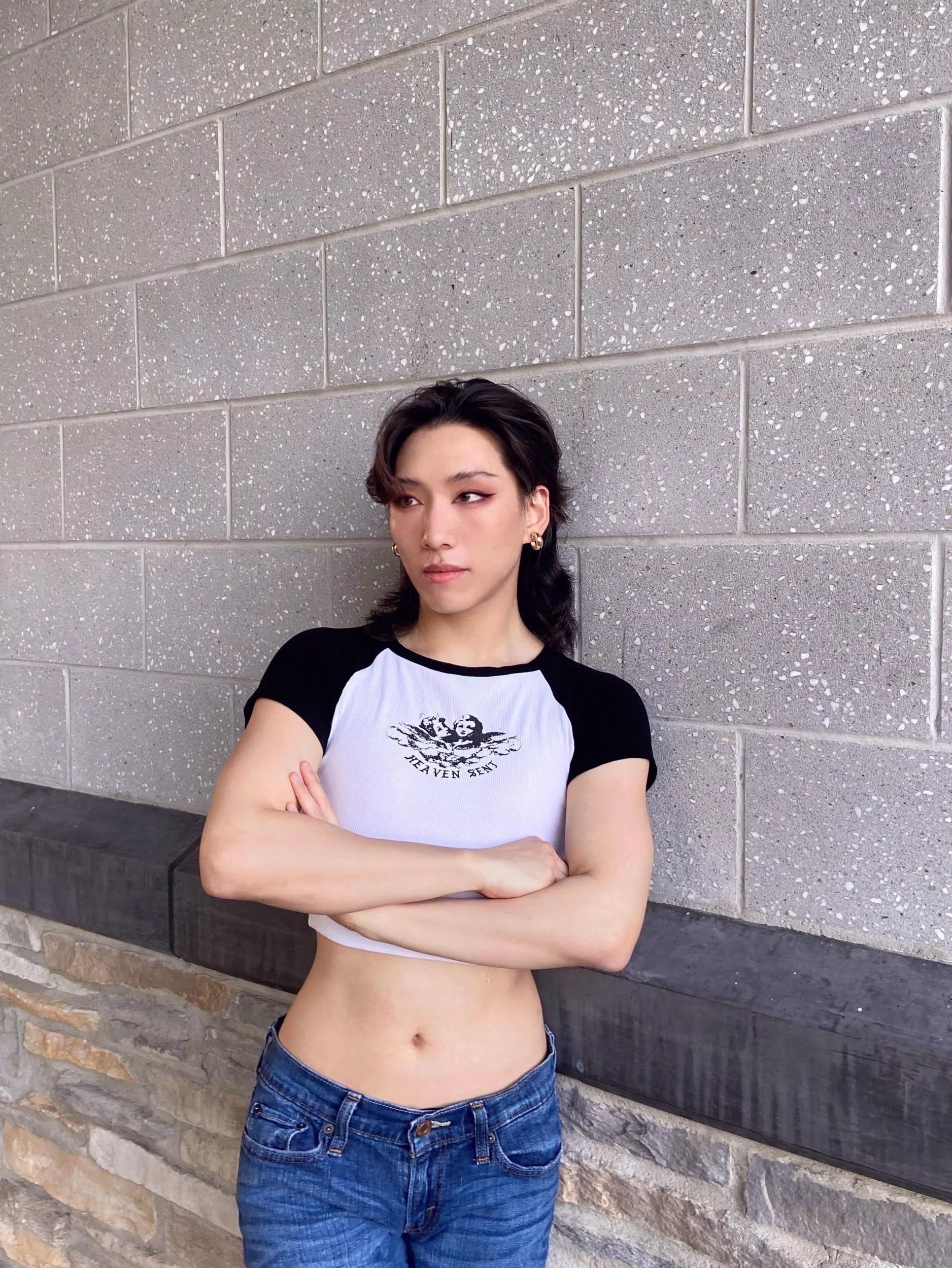 I love crop tops 😙 posted by AngelicFemme