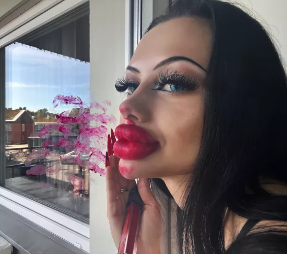 Kissing marks by Fine-Ad2329