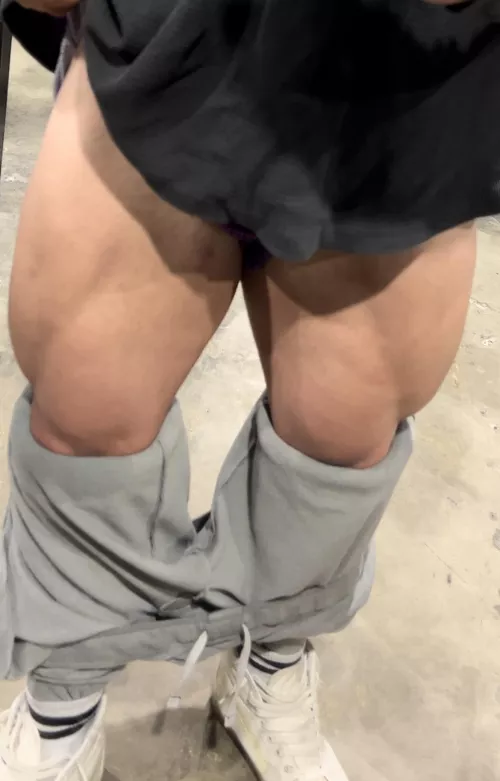 Looking for some worship 🥺🥵 by No-Tumbleweed6245