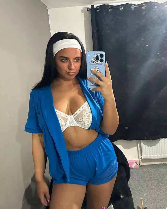 More Casey posted by GingerGiant69