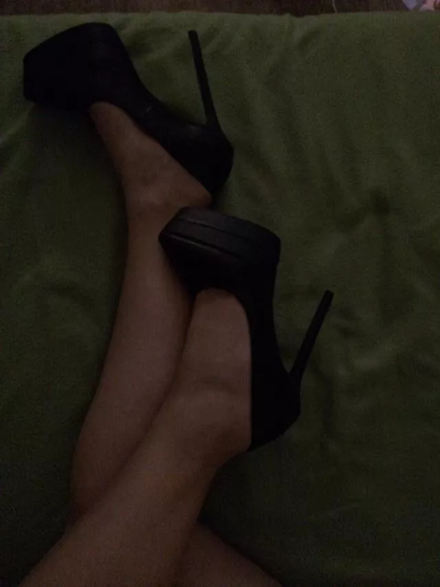 Resting 😴 posted by Shenk7