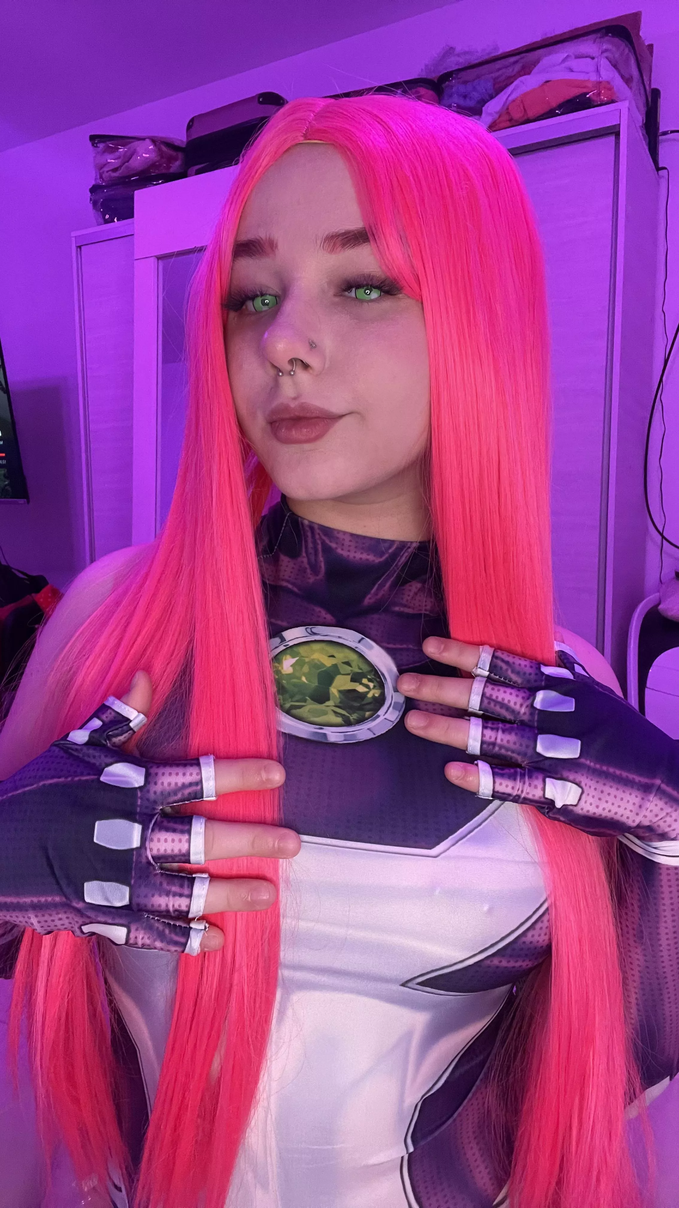 Starfire from Teen Titans by Foxy posted by SolidlyJovial