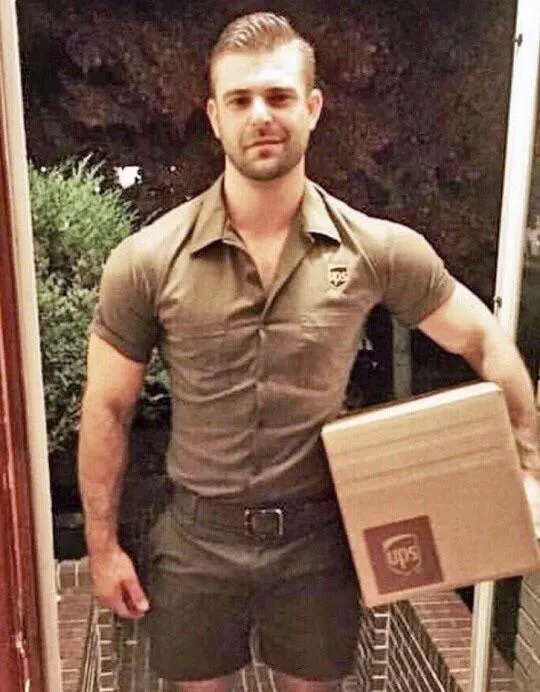 UPS delivers posted by PeteGuy23