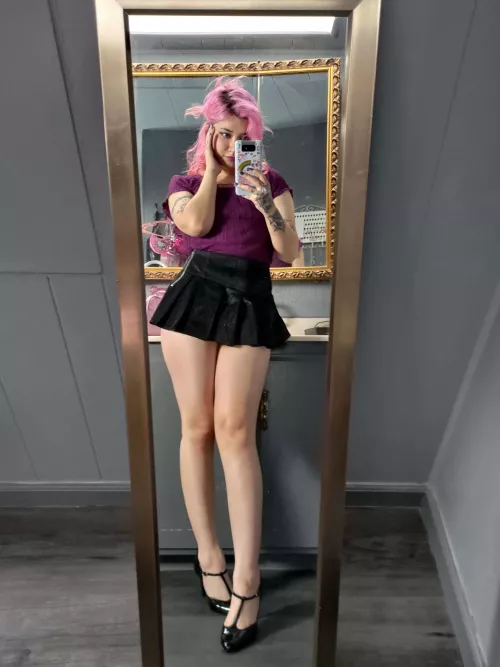 Who needs a shopping buddy? 💖 by RainbowValentine