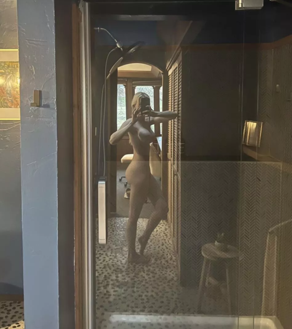 Why I’m always late for our math class posted by emilytaylorxo