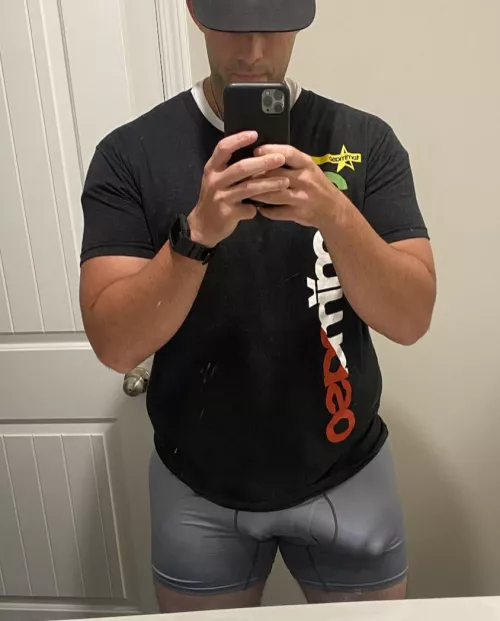 (32) Is a nice bulge okay to post here? by SirCumsTooMuch825
