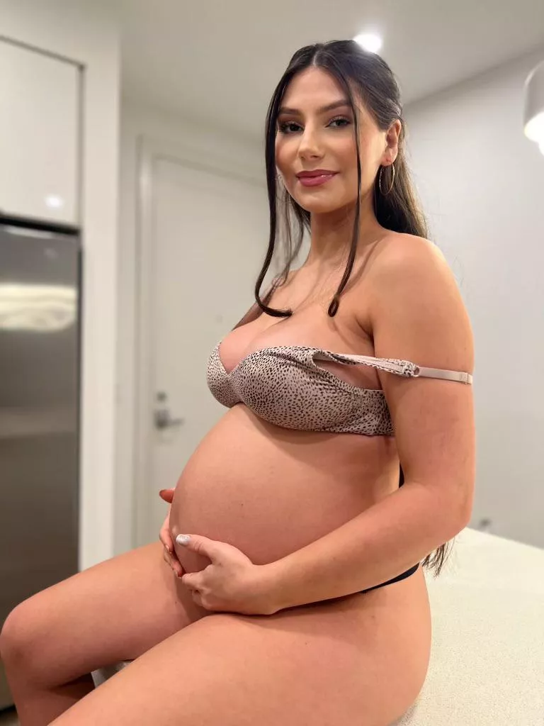 9 months today. Am I still sexy ? posted by aubrey_adamsx