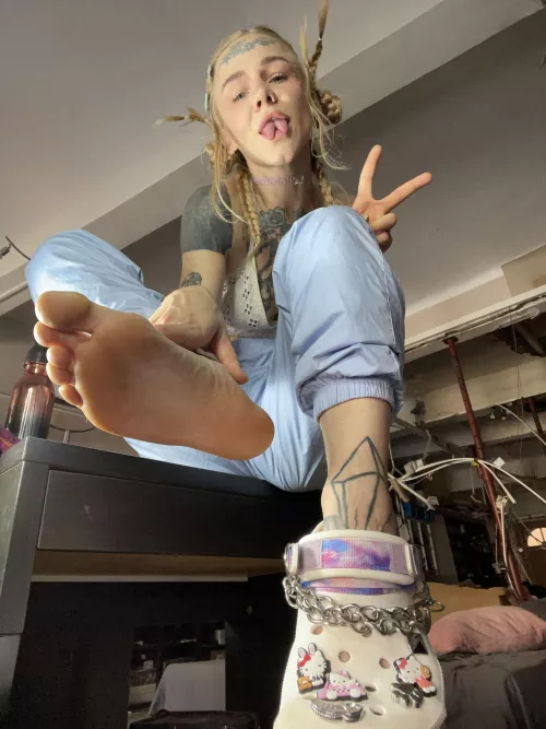 Backside art appreciation by Cythia_Susa