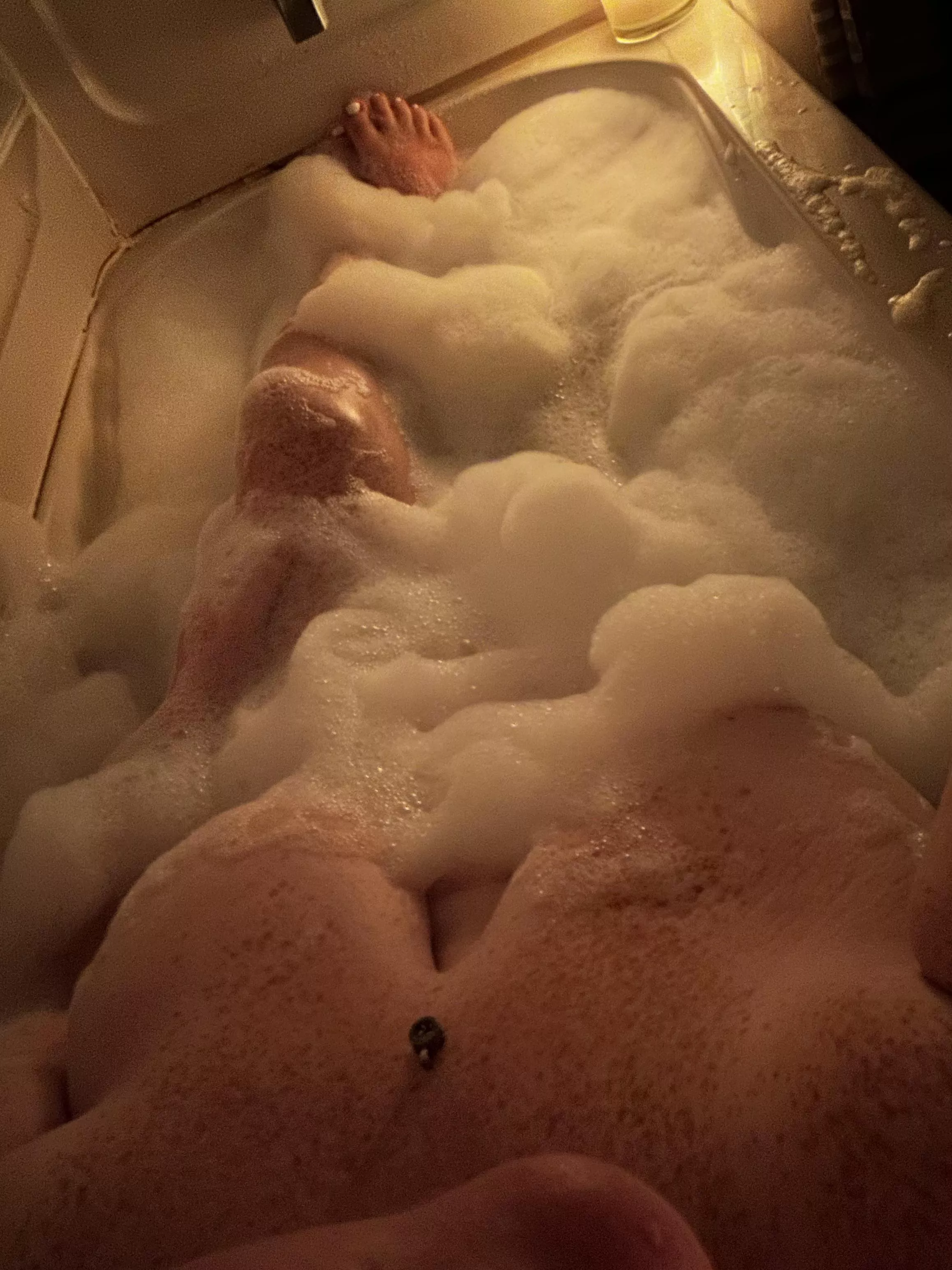 Being your featured poster for the week has been an absolute treat ❤️ posted by LynnaJean