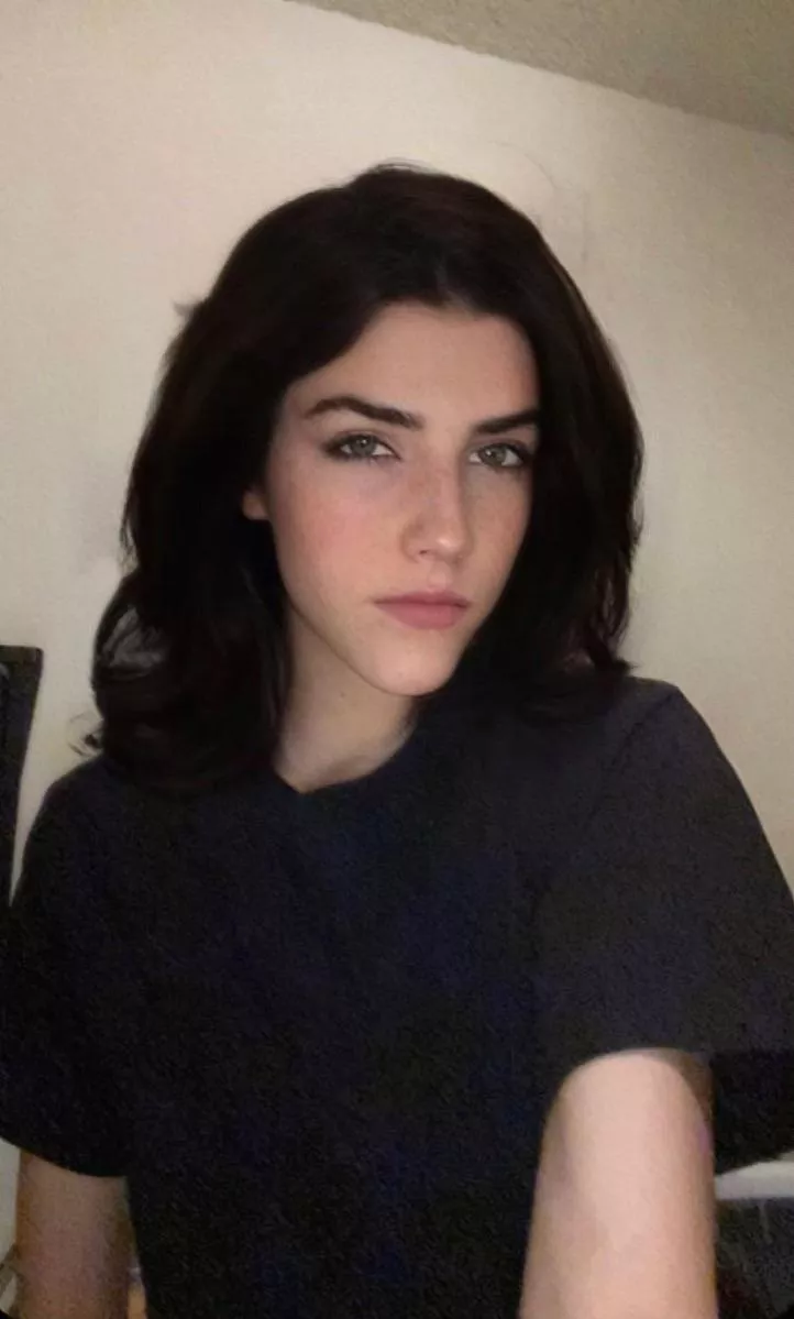 birthday boyyy 🥰 posted by CarmillaCakey