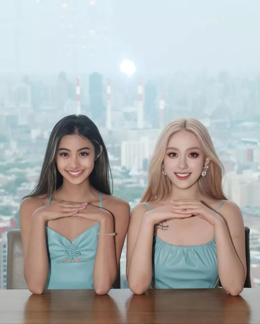 Black or blonde? posted by angizni