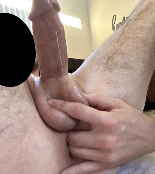 Couldn’t help but leak all over the place by str8d1ck