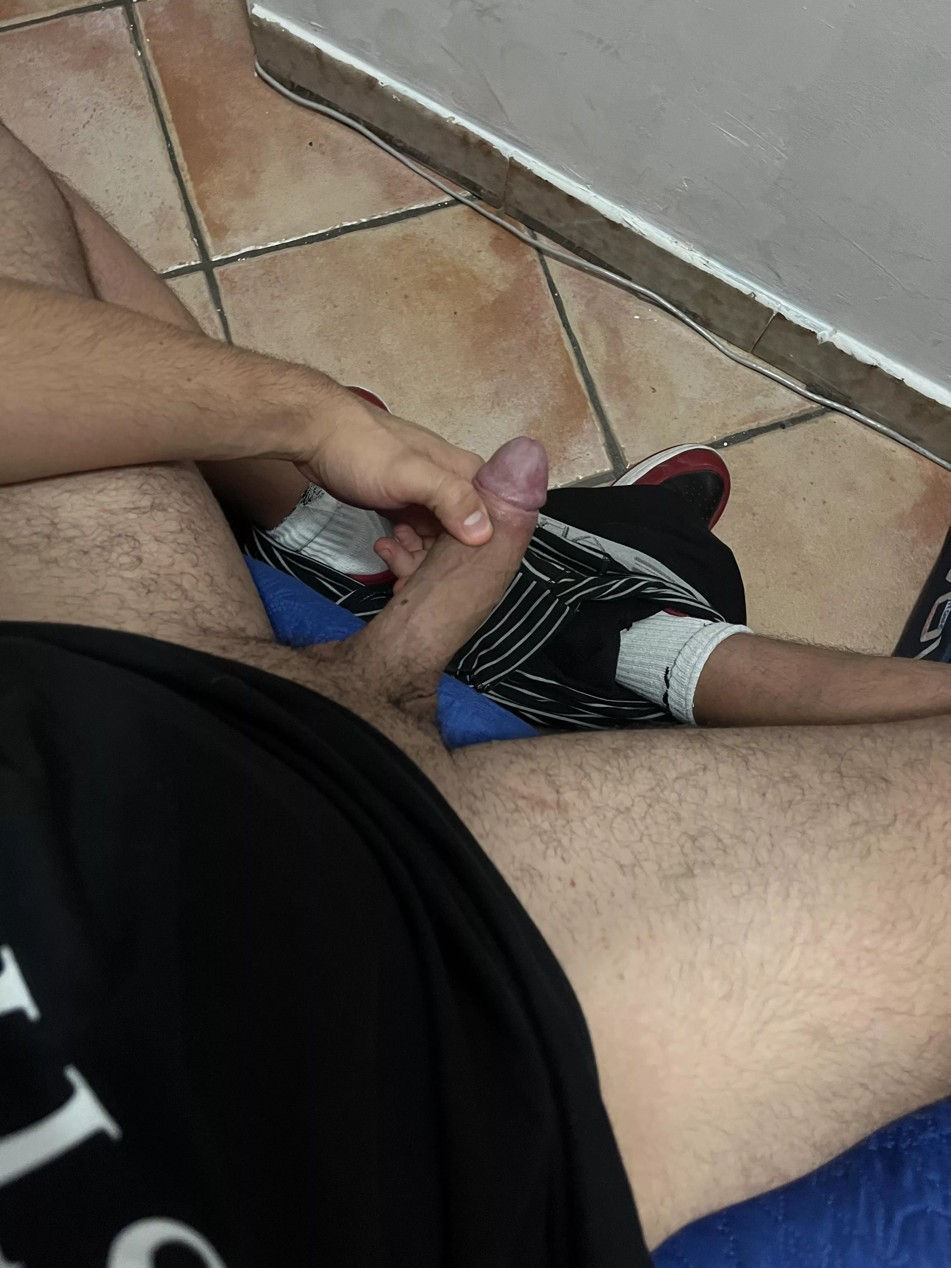 Do you spit or swallow? posted by Afriendlyitalianboy