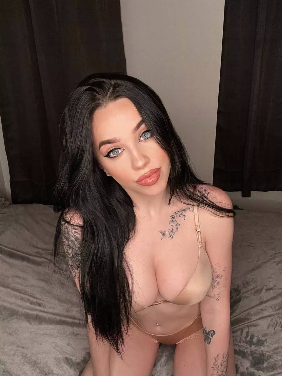 Don't waste time and leave on me your biggest load baby posted by BeautifulBella09