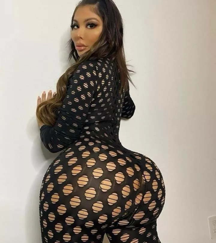 Goddess posted by Bimbolover_