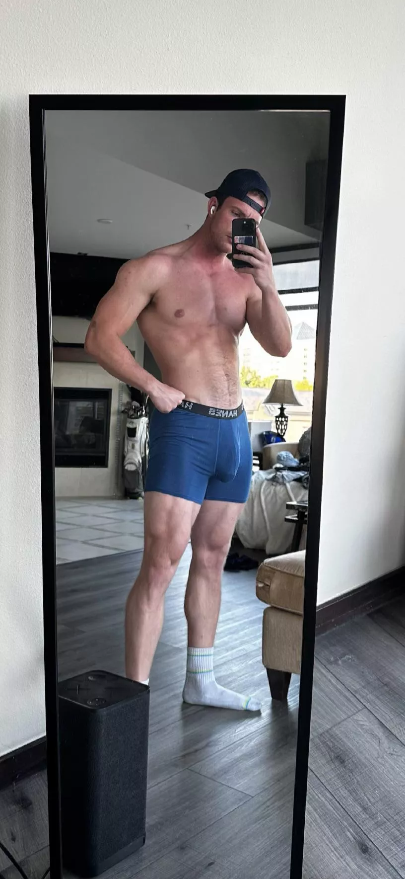 Happy Monday 😝 posted by FLEXXAPPEAL