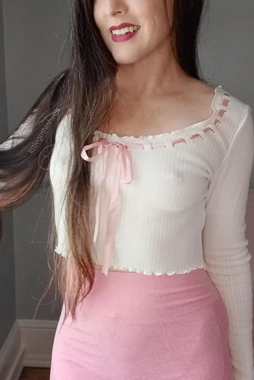 heading to the hardware store, think the guys will notice (42F) by littlegothinheels