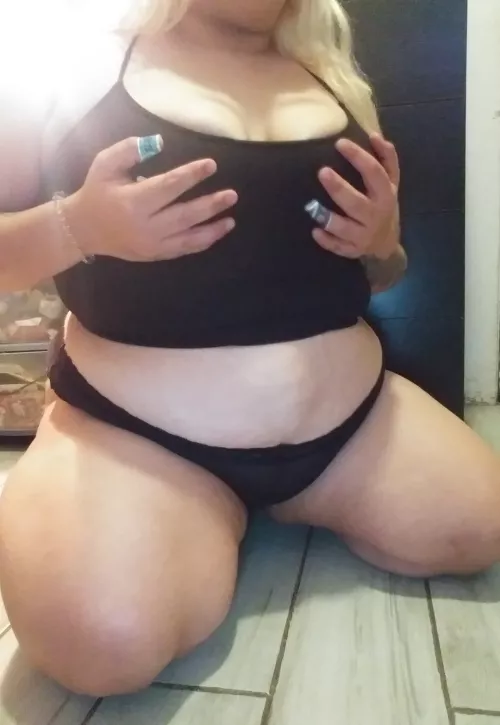 its unfair how im sitting here breedable and feral yet no ones using me rn :c by hornylilpsycho4u