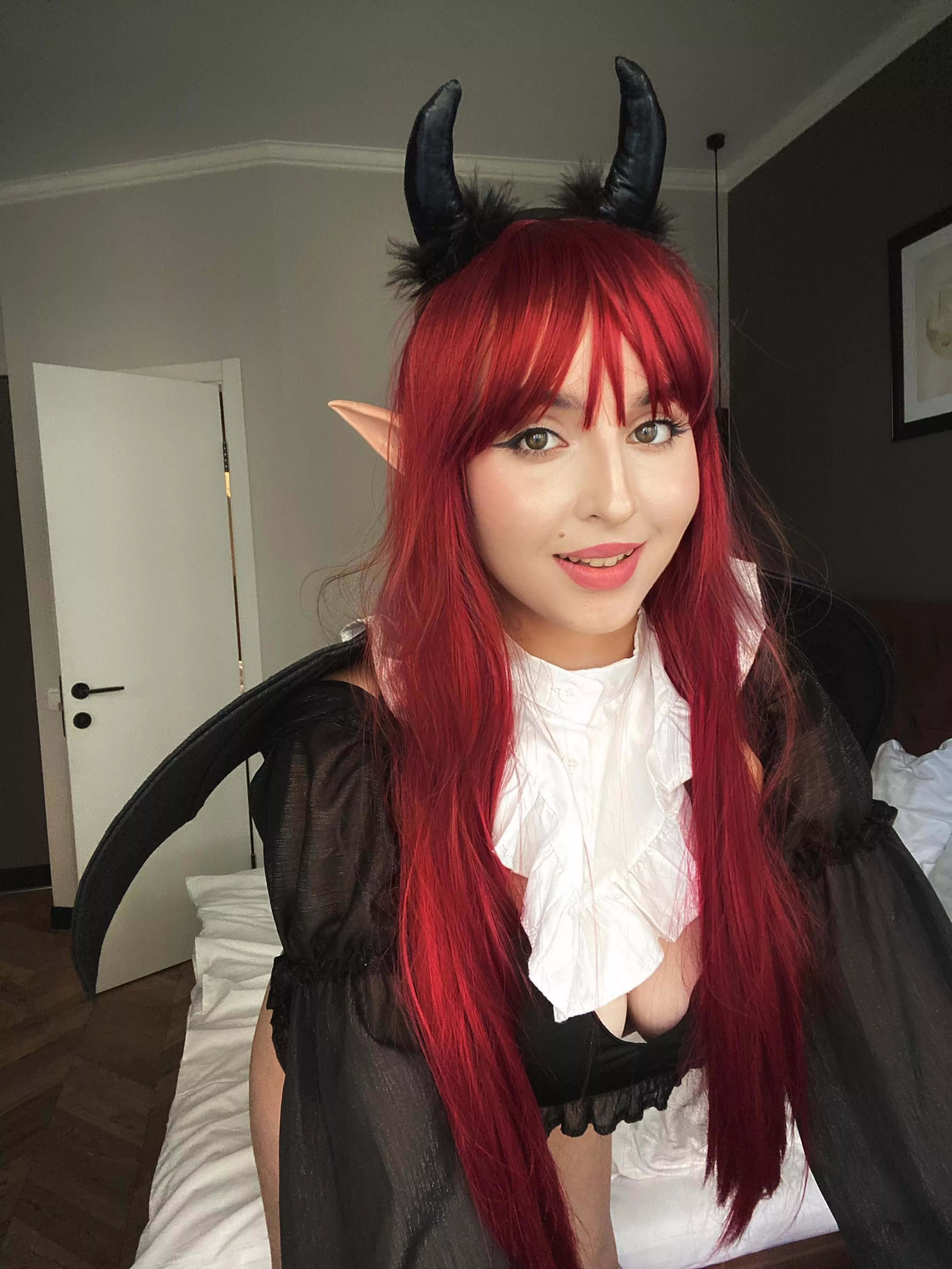 Marin Kitagava from My Dress-Up Darling cosplay by Monanimity posted by Archlyconsider