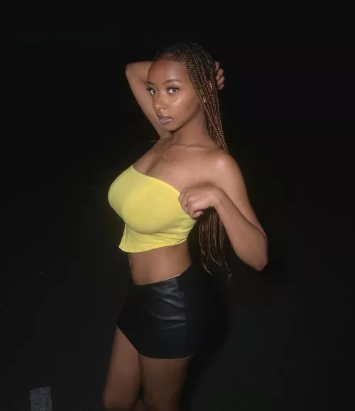 Massive in yellow by anonymous123456_